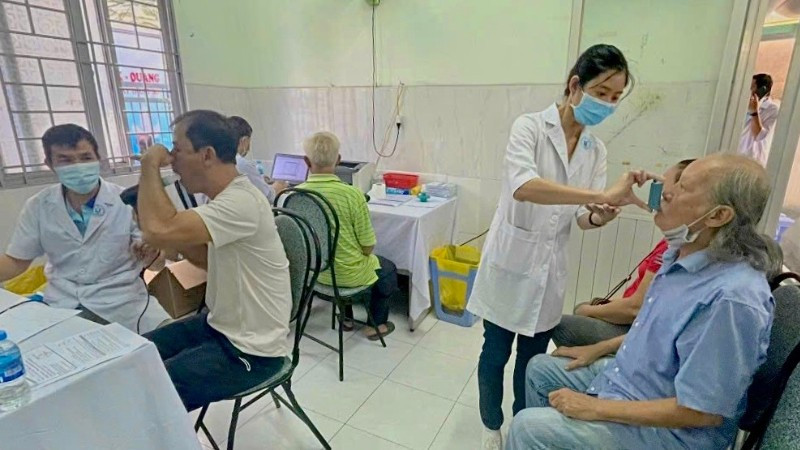 Khám sức khỏe tại tuyến y tế phường, xã ở Thành phố Hồ Chí Minh. img-1096-696.jpg