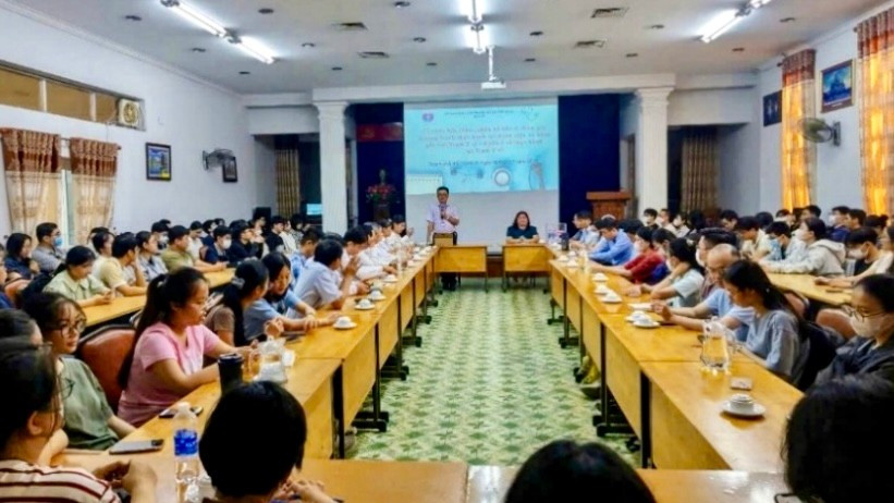 Hội nghị triển khai chương trình đưa bác sĩ trẻ về thực hành tại trạm y tế. (Ảnh: Sở Y tế) img-1406.jpg