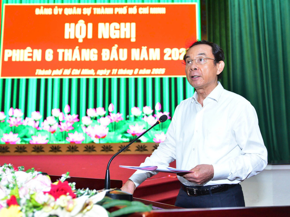 Ủy viên Bộ Chính trị, Bí thư Thành ủy Thành phố Hồ Chí Minh Nguyễn Văn Nên phát biểu chỉ đạo hội nghị. a602c6871907ad59f416.jpg