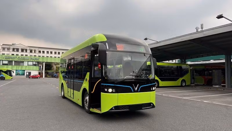 Hướng tới việc chuyển đổi toàn bộ phương tiện xe buýt sang xe buýt sử dụng điện, năng lượng xanh.