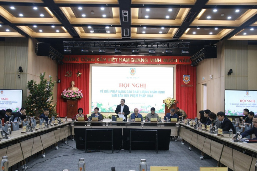 Bộ trưởng lưu ý, công tác xây dựng pháp luật không thể tiếp tục làm thủ công trong bối cảnh chuyển đổi số.