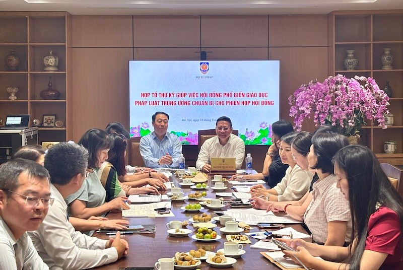 Thứ trưởng Bộ Tư pháp Nguyễn Thanh Ngọc chủ trì họp Tổ Thư ký giúp việc Hội đồng Phổ biến, giáo dục pháp luật Trung ương.