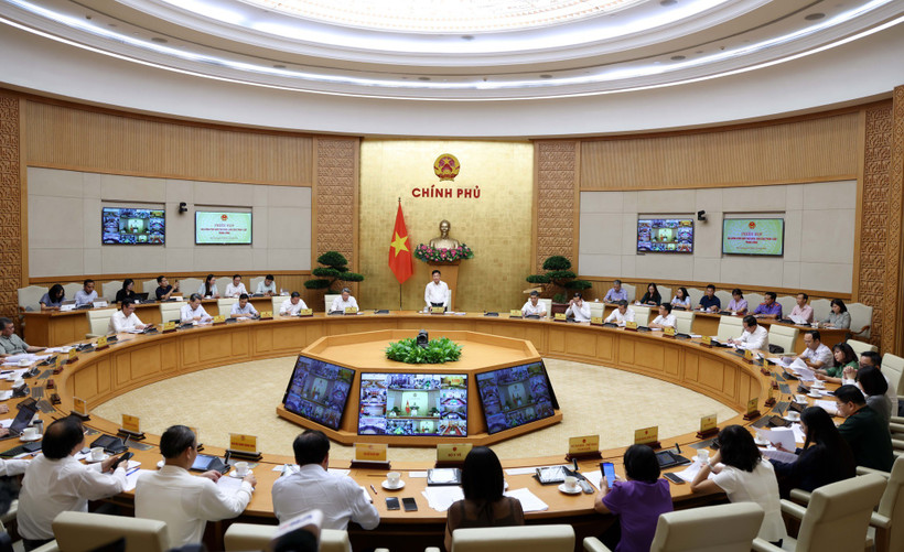 Phó Thủ tướng Lê Thành Long chỉ đạo: Cần sự nỗ lực để việc tuân thủ pháp luật trở thành việc tự thân.