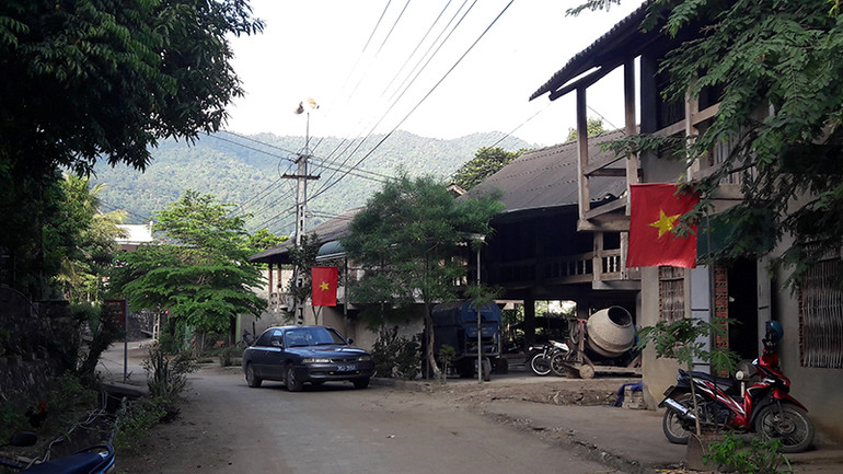 Một góc bản Piềng Mòn, thị trấn Mường Lát. Thắm tình hữu nghị đặc biệt Thanh Hóa - Hủa Phăn -0