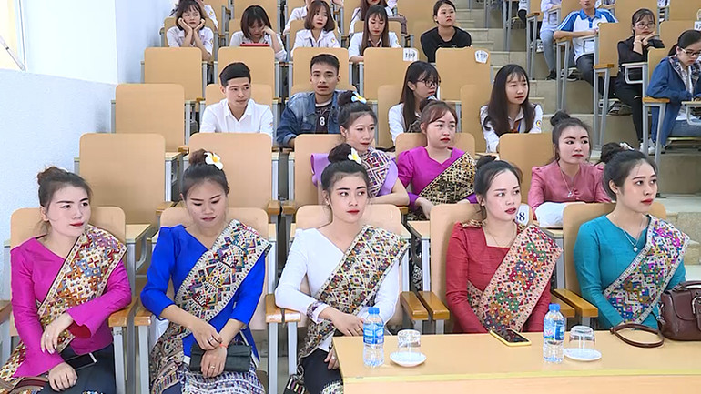 Lưu học sinh Lào theo học đại học tại Thanh Hóa. Thắm tình hữu nghị đặc biệt Thanh Hóa - Hủa Phăn -0