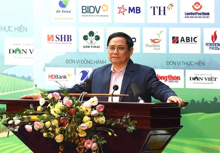 Thủ tướng Phạm Minh Chính phát biểu tại Hội nghị. (Ảnh: TRẦN HẢI) Tiếp sức, hỗ trợ nông dân phục hồi, phát triển nông nghiệp, nông thôn bền vững -0