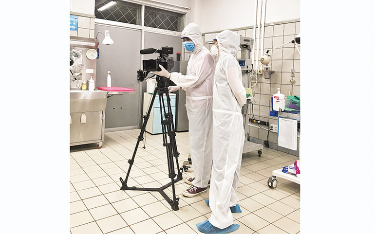 1.500 giờ ghi hình trong tâm dịch -0