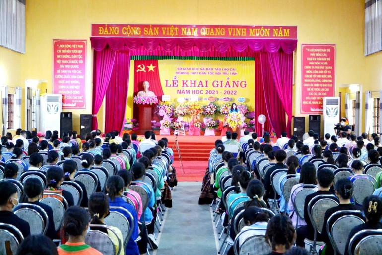 Độc đáo lễ khai giảng khó quên của học sinh cả nước trong giãn cách -0