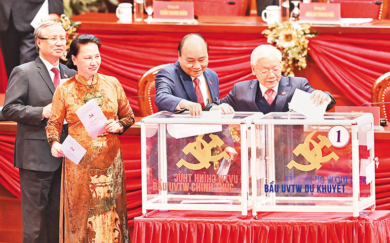 Ðại hội làm việc tại Hội trường, bầu cử Ban Chấp hành T.Ư Ðảng khóa XIII -0