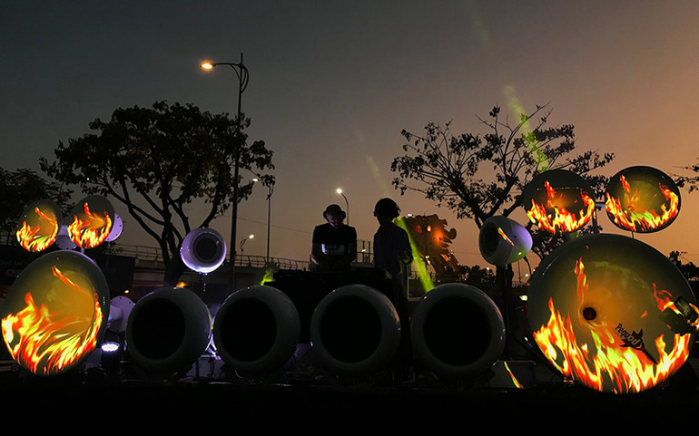 Giới trẻ Đà Nẵng cháy hết mình với chương trình nhạc điện tử độc đáo “Danang - The City Of Future” -0