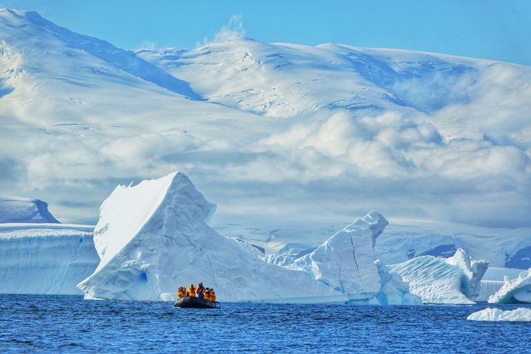 Lên đường… lo sợ, phấn khích, cô đơn -0