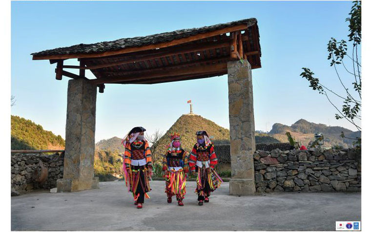 Giới thiệu bộ ảnh đồng bào các dân tộc Hà Giang phòng chống Covid-19, phát triển kinh tế bền vững -0