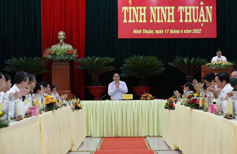 Thủ tướng Phạm Minh Chính chủ trì làm việc với lãnh đạo chủ chốt tỉnh Ninh Thuận. Hình ảnh Thủ tướng làm việc với lãnh đạo chủ chốt tỉnh Ninh Thuận -0