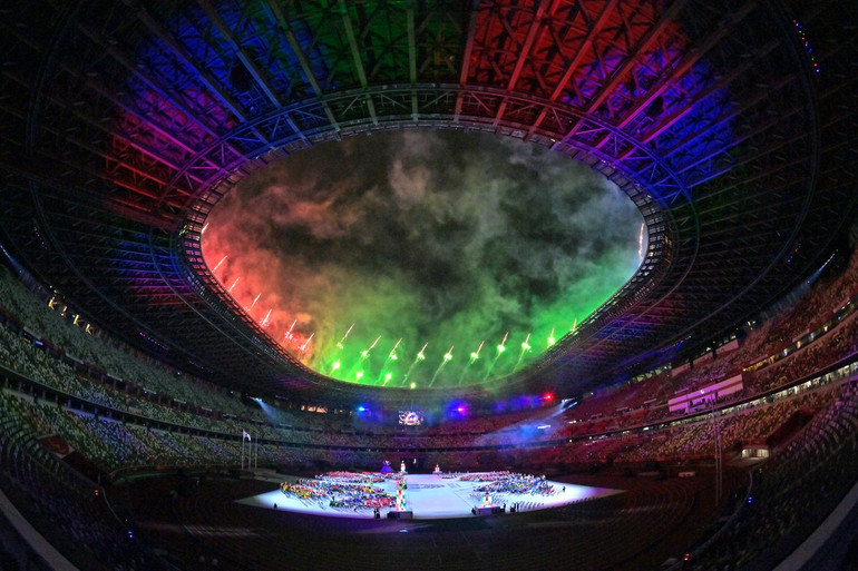 Rực rỡ sắc màu lễ bế mạc Paralympic Tokyo 2020 -0