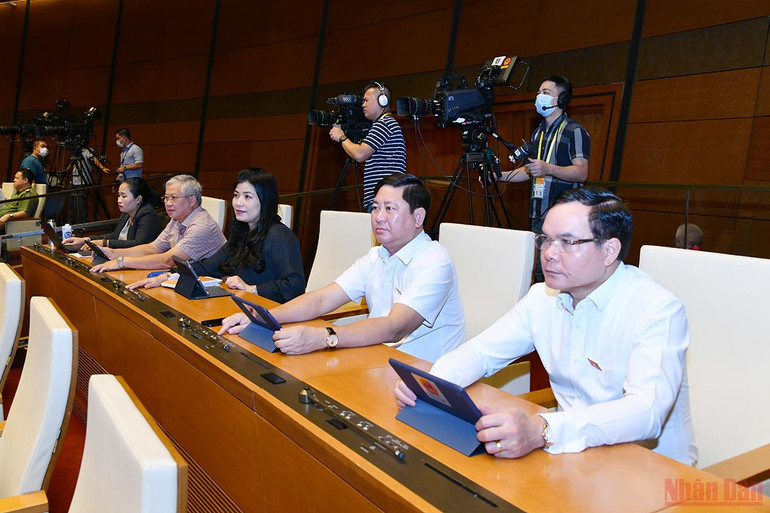 Tinh thần trách nhiệm cao trước Quốc hội, cử tri và nhân dân -0