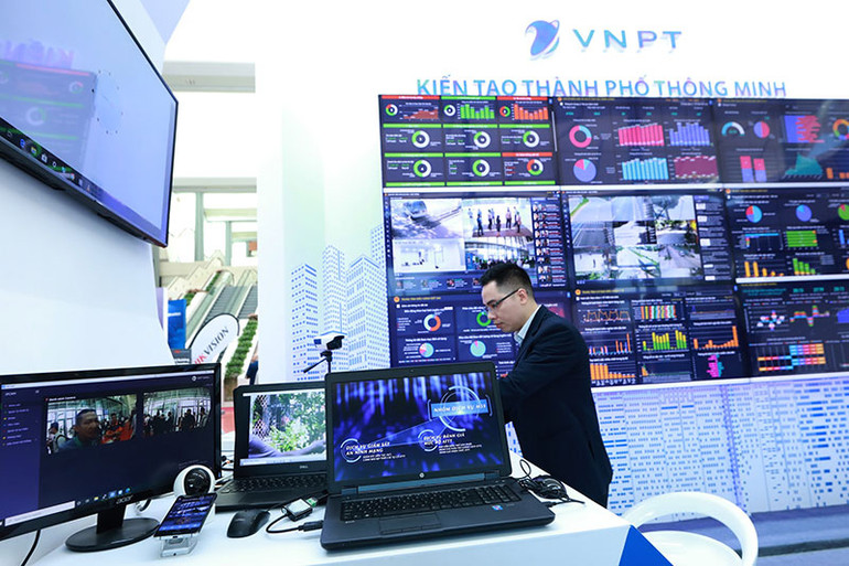 VNPT trình diễn các giải pháp đô thị thông minh “Make in Vietnam” tại ASEAN Smart Cities Summit & Expo 2020 ảnh 2 VNPT trình diễn các giải pháp đô thị thông minh “Make in Vietnam” tại ASEAN Smart Cities Summit & Expo 2020 -0