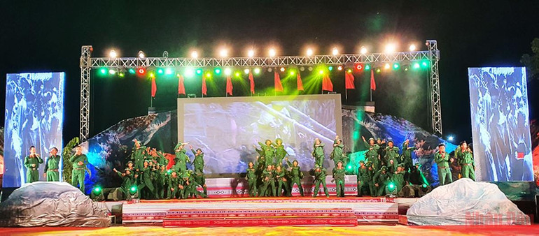 Kỷ niệm 50 năm Chiến thắng Đăk Tô-Tân Cảnh và đón nhận Bằng Xếp hạng Di tích Quốc gia đặc biệt Điểm cao 1015 và Điểm cao 1049 -0