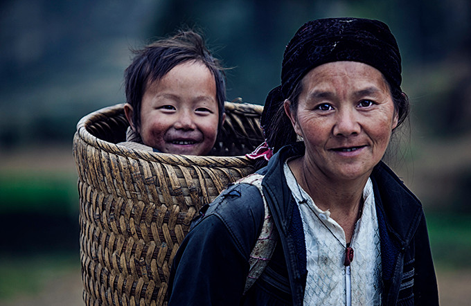 Khoảnh khắc yêu thương của những em bé bên mẹ ảnh 1