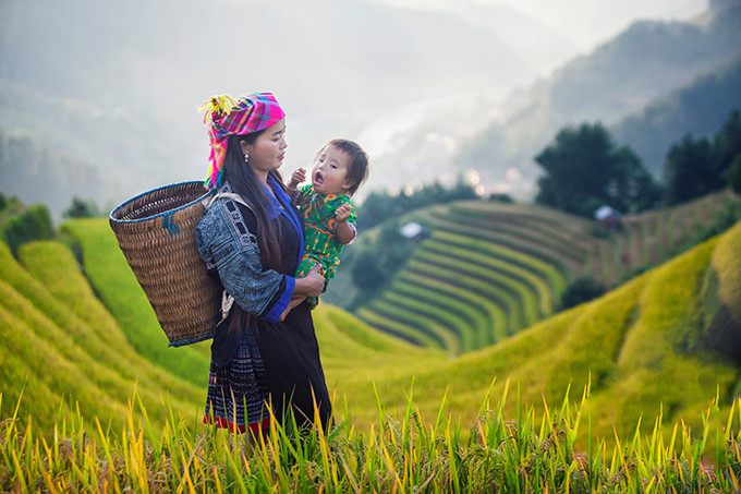 Khoảnh khắc yêu thương của những em bé bên mẹ ảnh 4