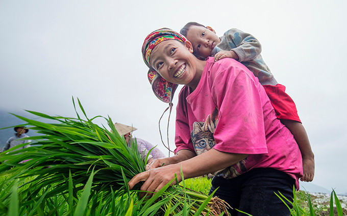 Khoảnh khắc yêu thương của những em bé bên mẹ ảnh 5