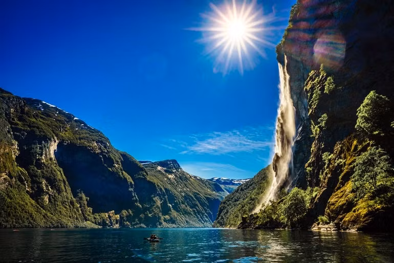 Vịnh Hạ Long trong danh sách 50 kỳ quan thiên nhiên đẹp nhất thế giới -7