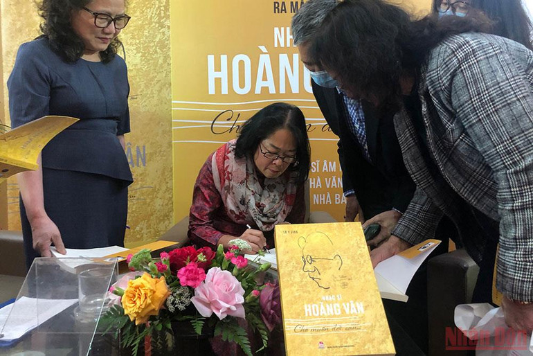 Gìn giữ cái đẹp cho muôn đời sau -0