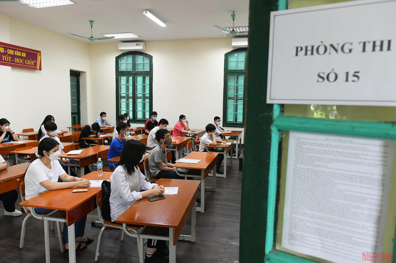 Hà Nội: Thí sinh làm thủ tục dự thi vào lớp 10 THPT công lập -0