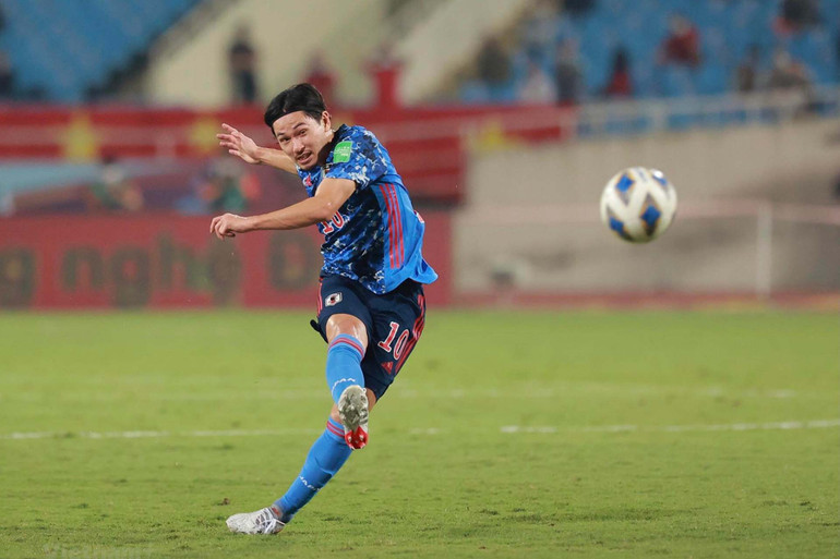 Nhật Bản thắng tối thiểu 1-0 Việt Nam -0