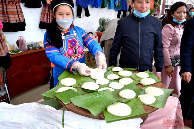 Khai hội “Vũ điệu cao nguyên trắng Bắc Hà” -0
