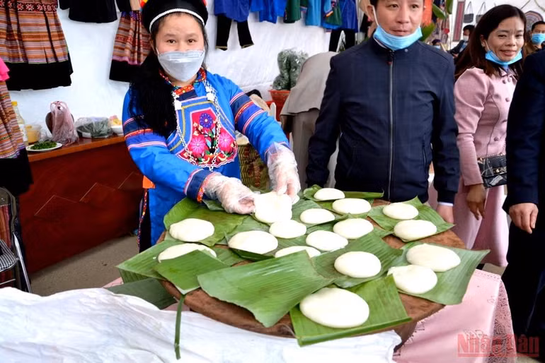 Khai hội “Vũ điệu cao nguyên trắng Bắc Hà” -0