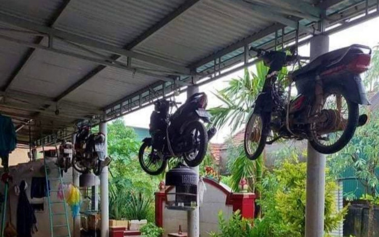 Quảng Bình nước lũ lên nhanh khiến 2 người mất tích, người dân chạy lũ cả đêm -0