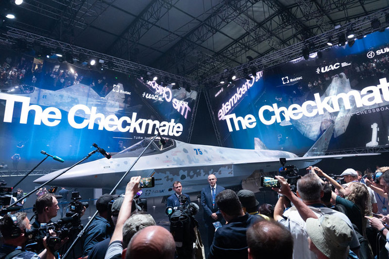 Khai mạc Triển lãm hàng không quốc tế MAKS-2021 -0