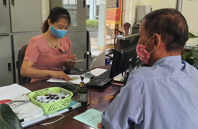 Từ ngày 28/7, Bảo hiểm xã hội tỉnh Sơn La sẽ triển khai các thủ tục liên quan đến Nghị quyết 68 không quá 1 ngày. Sơn La tích cực hỗ trợ người lao động và doanh nghiệp gặp khó khăn -0