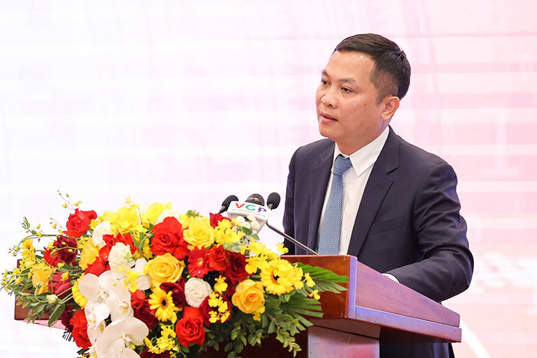 Tổng Giám đốc Cổng TTĐT Chính phủ, Tổng Biên tập Báo Điện tử Chính phủ Nguyễn Hồng Sâm phát biểu tại buổi lễ. (Ảnh: NHẬT BẮC/VGP) Khai trương Hệ thống giao diện mới của Cổng Thông tin điện tử Chính phủ và Báo Điện tử Chính phủ -0