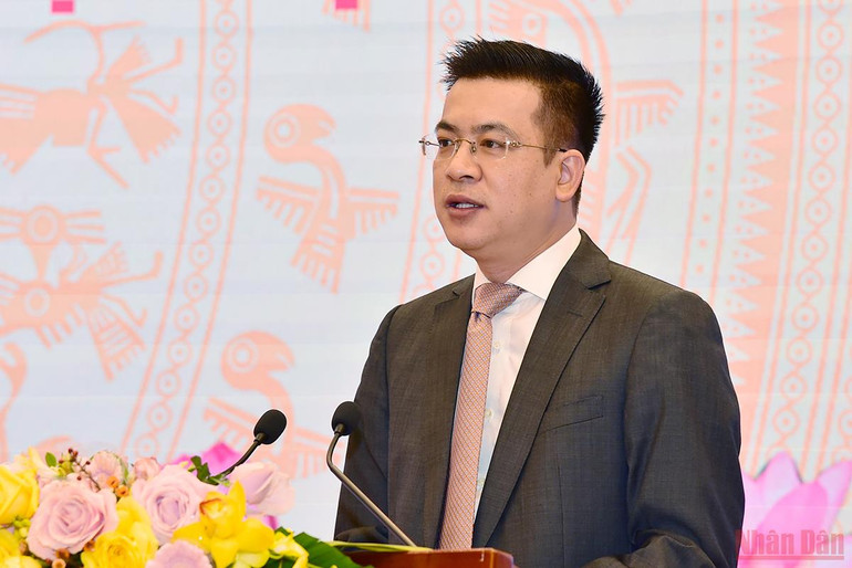 Tổng Giám đốc Truyền hình Quốc hội, ông Lê Quang Minh trình bày tham luận. (Ảnh: Thành Đạt) Hội nghị báo chí toàn quốc tổng kết năm 2021, triển khai nhiệm vụ năm 2022. -0