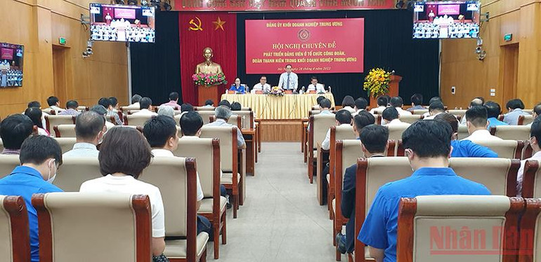 Toàn cảnh hội nghị. Tạo nguồn phát triển đảng trong Khối Doanh nghiệp Trung ương -0