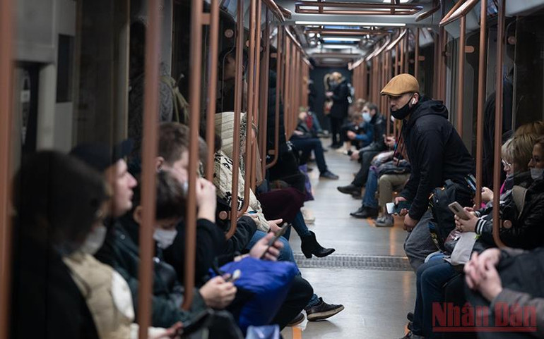 Moscow nghỉ làm chống dịch -0