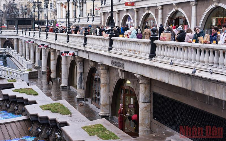 Moscow nghỉ làm chống dịch -0