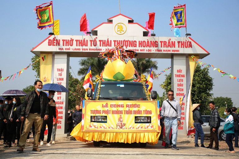 Cung rước tượng Phật hoàng Trần Nhân Tông -0