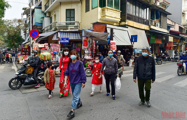 Hà Nội “thay áo mới” rực rỡ đón Xuân Nhâm Dần 2022 -0