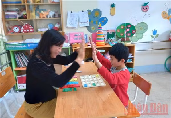 Mở “cánh cửa” hòa nhập cho trẻ khuyết tật -0