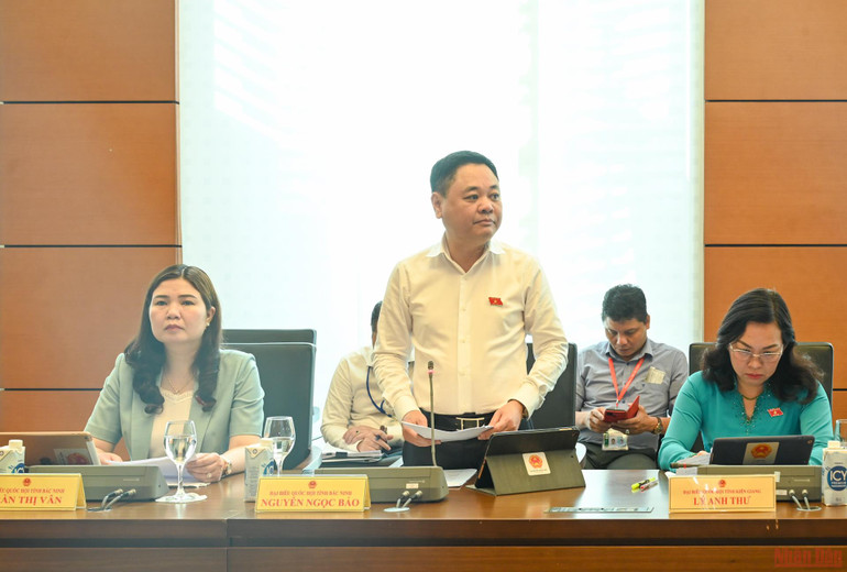 Cần làm rõ hơn quy định điều tra cơ bản về dầu khí -0