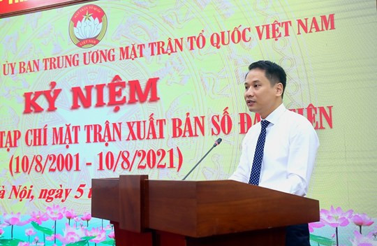 Phó Tổng Biên tập phụ trách Tạp chí Mặt trận Trương Thành Trung phát biểu tại buổi lễ. Kỷ niệm 20 năm Tạp chí Mặt trận xuất bản số đầu tiên -0
