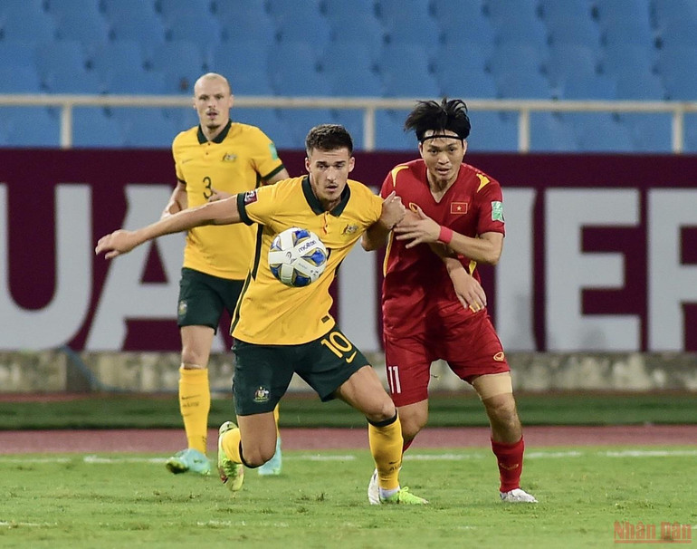 Chơi hết mình, Việt Nam thua tối thiểu Australia -0
