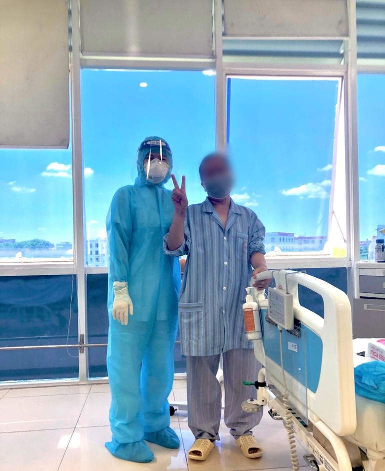 Sau 34 ngày hồi sức, bệnh nhân nguy kịch đã được xuất viện -0