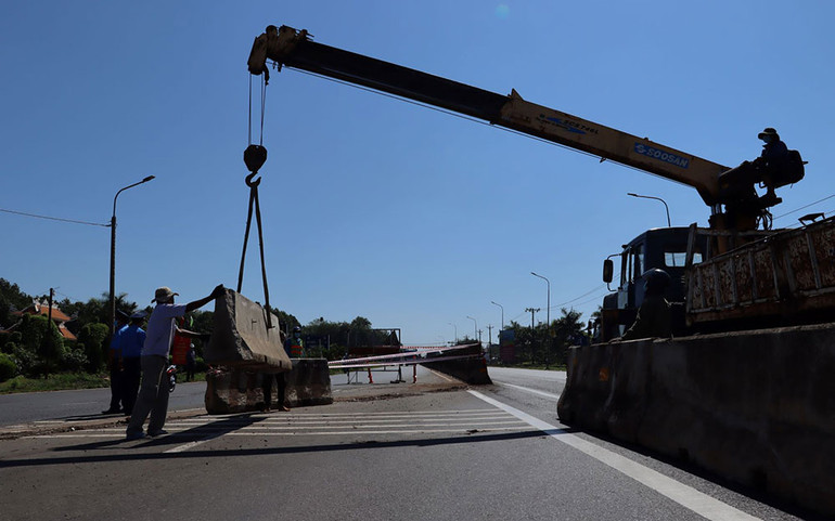 Chủ đầu tư dự án nút giao Dầu Giây:&nbsp; Lấy làm tiếc vì những chuyện đã xảy ra! -0