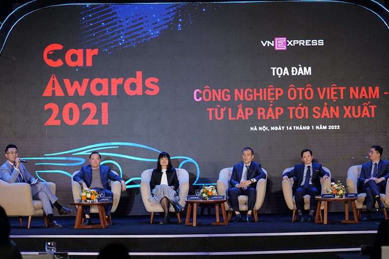 Hyundai Santa Fe giành giải cao nhất tại Car Awards 2021 -0