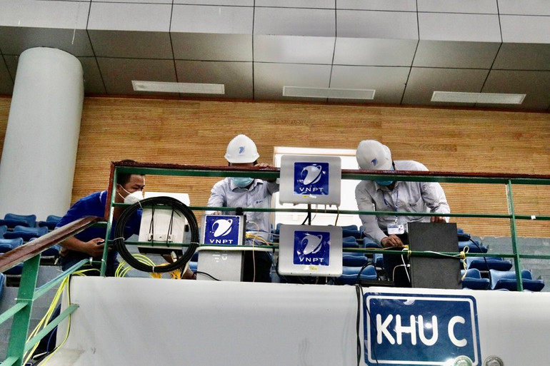 Hoàn thành lắp đặt hạ tầng CNTT cho bệnh viện dã chiến Đà Nẵng -0