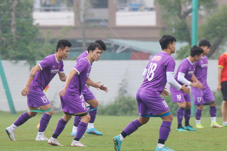 Dịch Covid-19 tiếp tục làm khó đội tuyển Việt Nam -4
