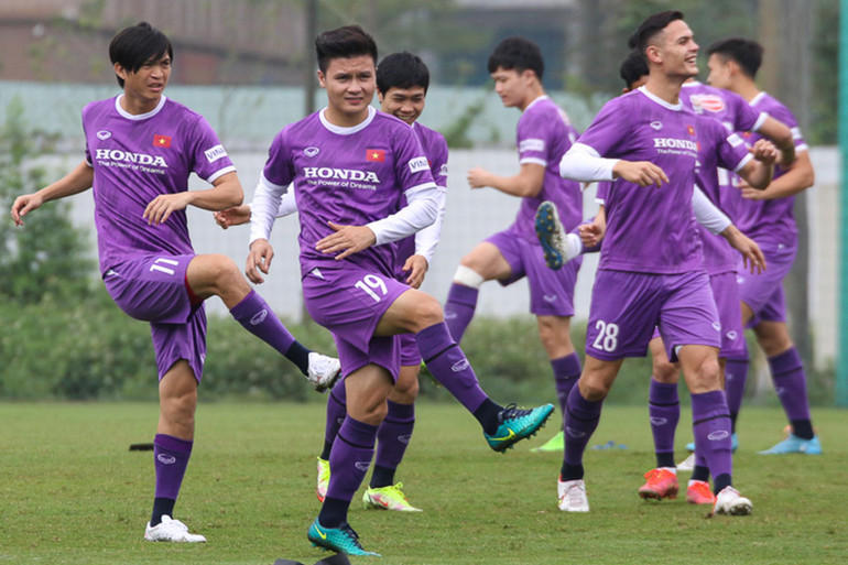 Dịch Covid-19 tiếp tục làm khó đội tuyển Việt Nam -2